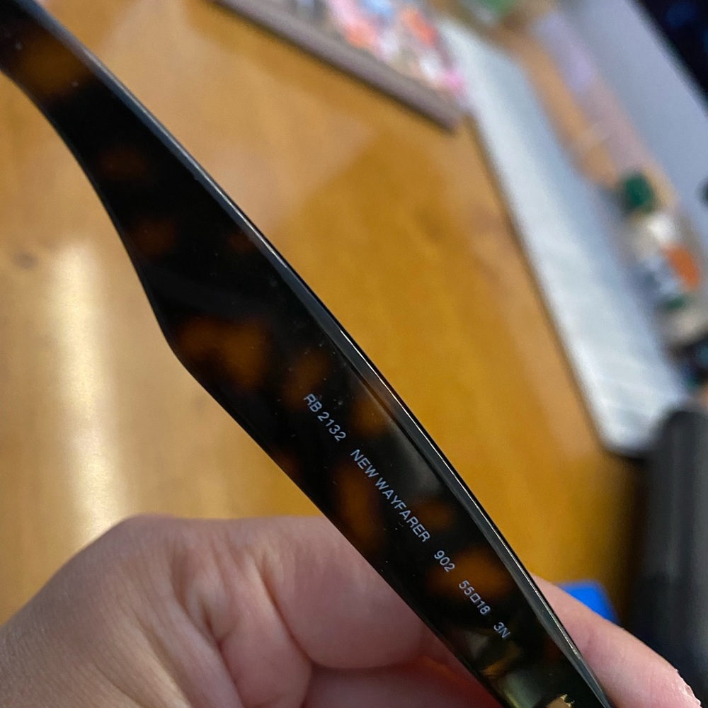 Ray-Ban Wayfarer - Picture 3 of 4